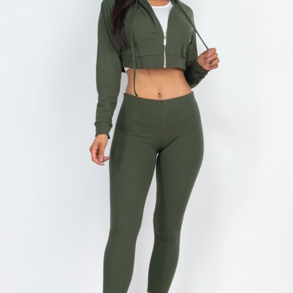 Olive crop top set with leggings - Picture 2 of 3